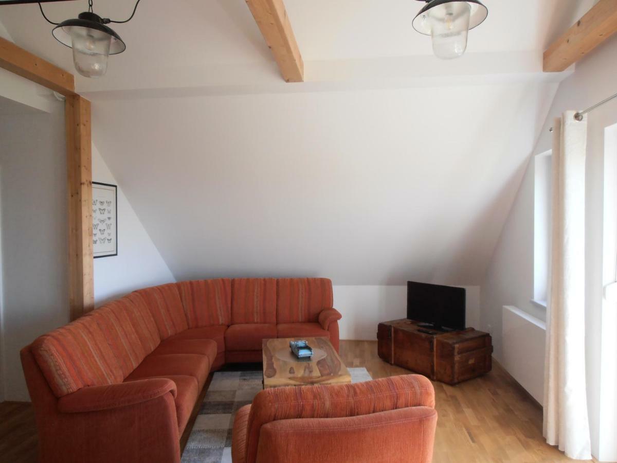 Ferienwohnung Am Kirchberg Йойс Екстериор снимка