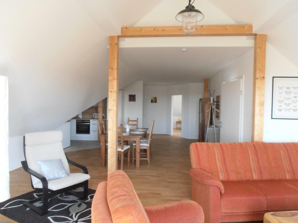 Ferienwohnung Am Kirchberg Йойс Екстериор снимка